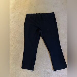 Women’s Lands' End Black Capri Leggings